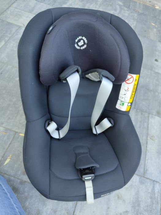 Zestaw fotelików samochodowych Maxi Cosi + baza ISOFIX