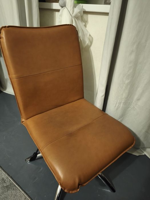 Комп'ютерне крісло