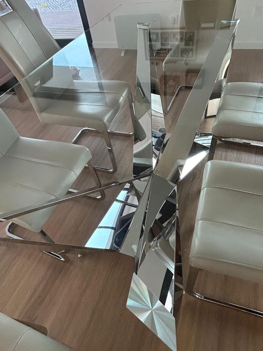 Mesa de jantar vidro + 6 cadeiras suspensas (alto padrão)