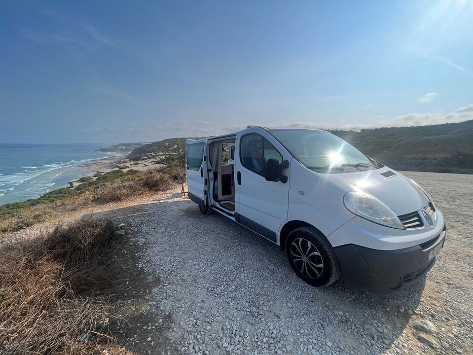 Renault Trafic Campervan (2012) – Fully Equipped & Ready for Adventure!