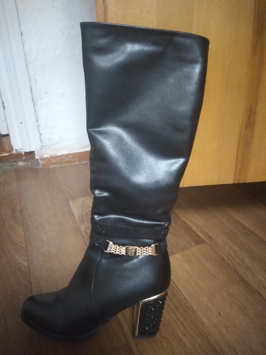 Продам сапожки  зима