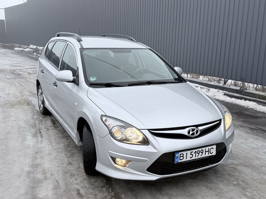 Hyundai i30 .2010 року з газом
