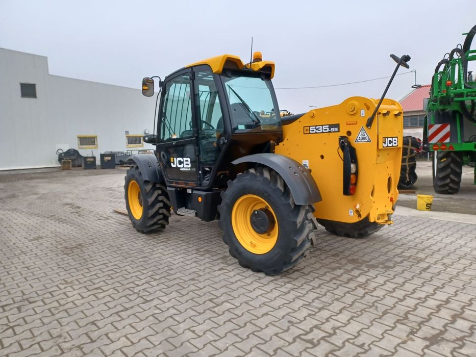 Ładowarka teleskopowa JCB 535-95