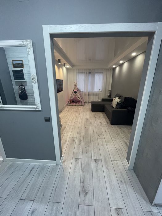 Квартира  3 кімнатна Херсон