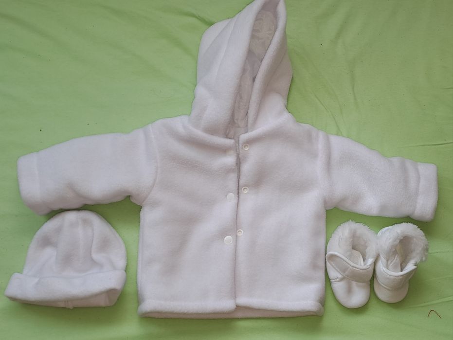 Sprzedam strój do chrztu