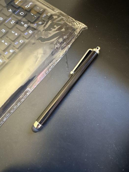 Tablet A15 Pro + Teclado + Rato + Caneta