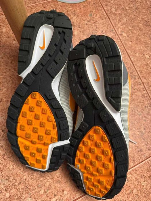 кросівки Nike модель 313672-081 розмір 39