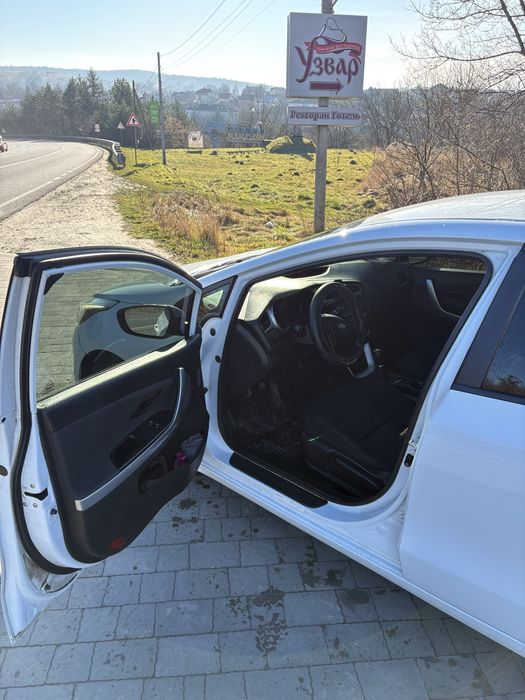 Продам Kia Ceed 2012,1.6 crdi