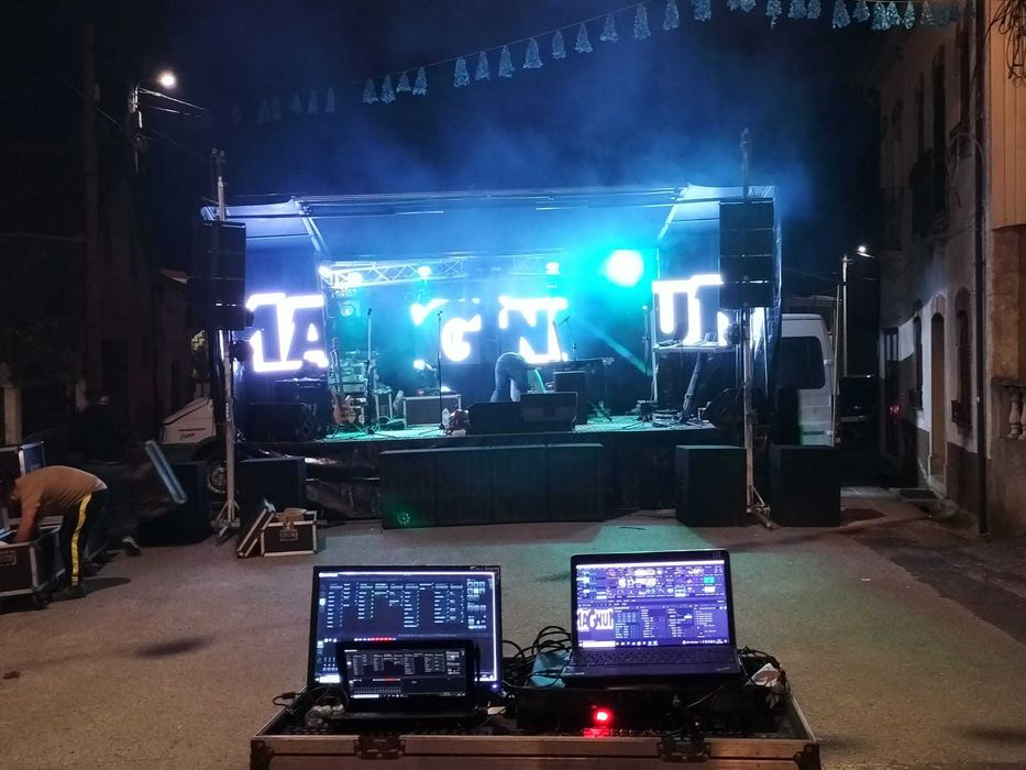 Palco móvel ligeiro