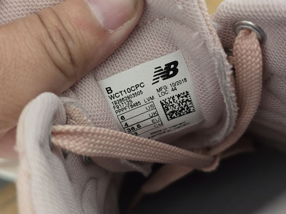 Buty Damskie New Balance 36.5