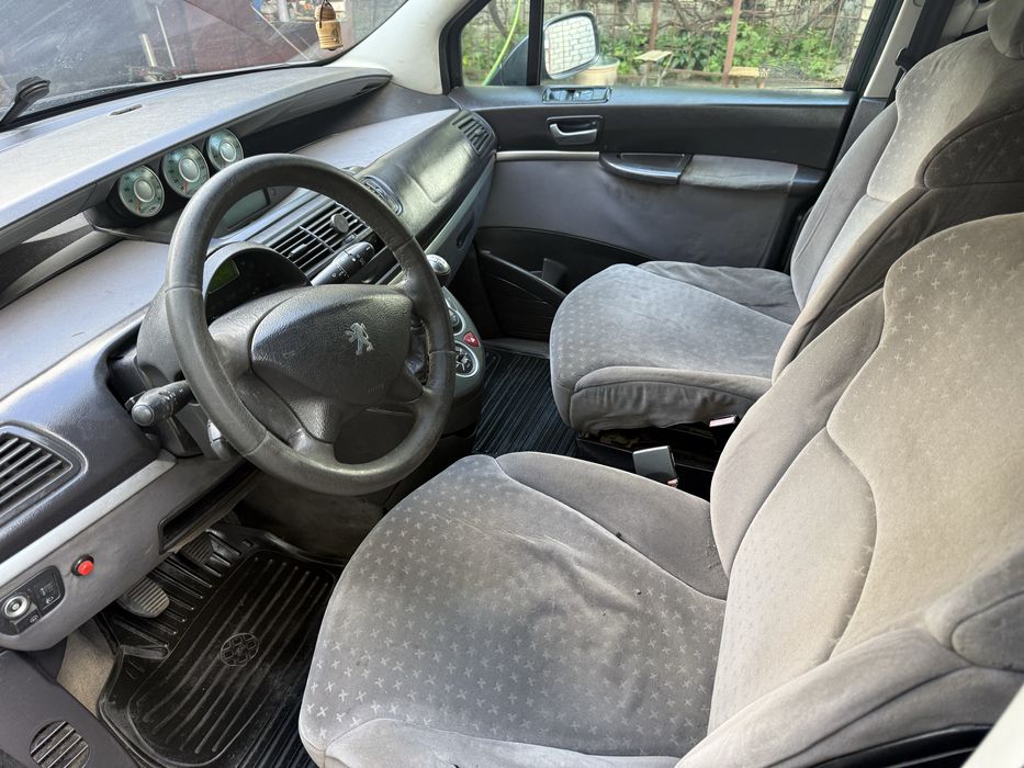 Продам Peugeot 807 минивен