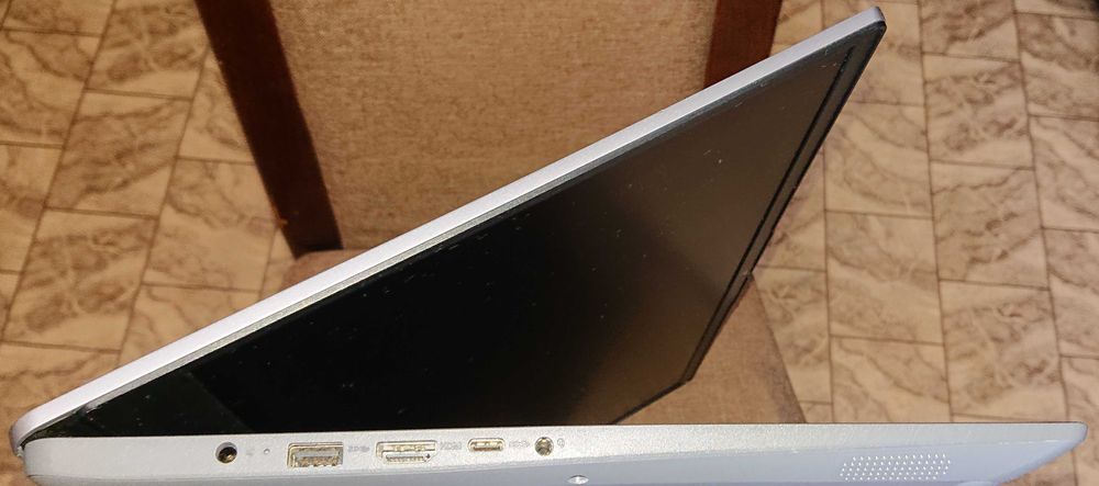 Lenovo /17,3" /i3-1115/SSD 1 Tb/8 Gb DDR4/батарея 4 час