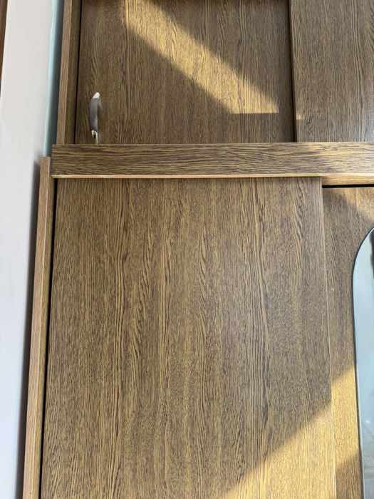 Шафа-вішалка в прихожий