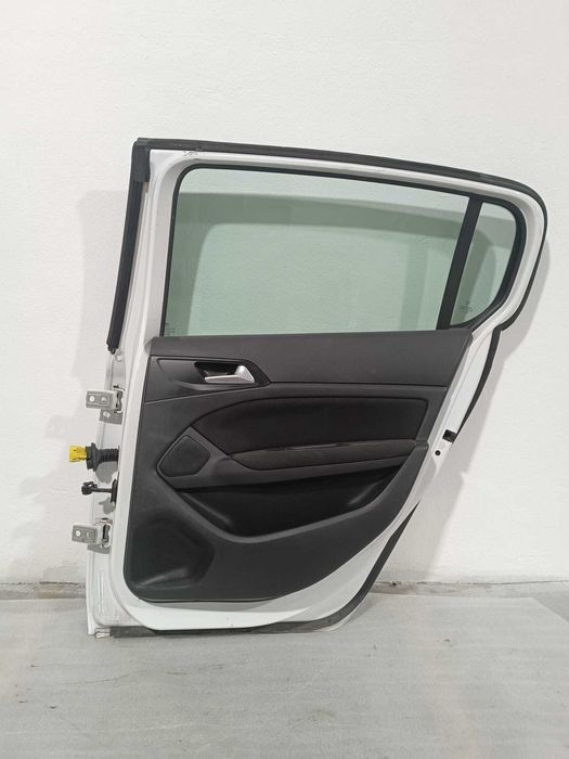Porta tras esq Peugeut 308 ano 2020