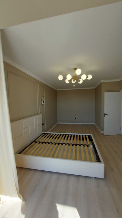 Продаж 1к квартири 52 кв. м на вул. Героїв Крут RUBI 28081