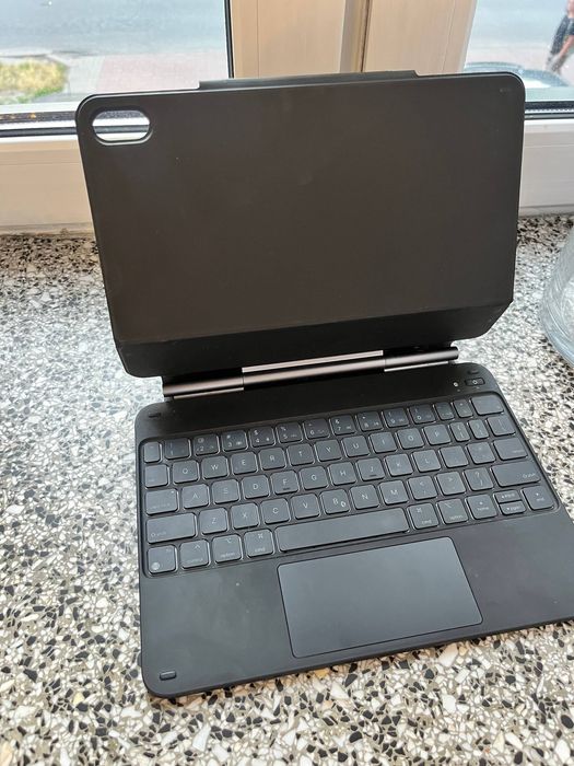 Klawiatura ESR dla iPad 10.9