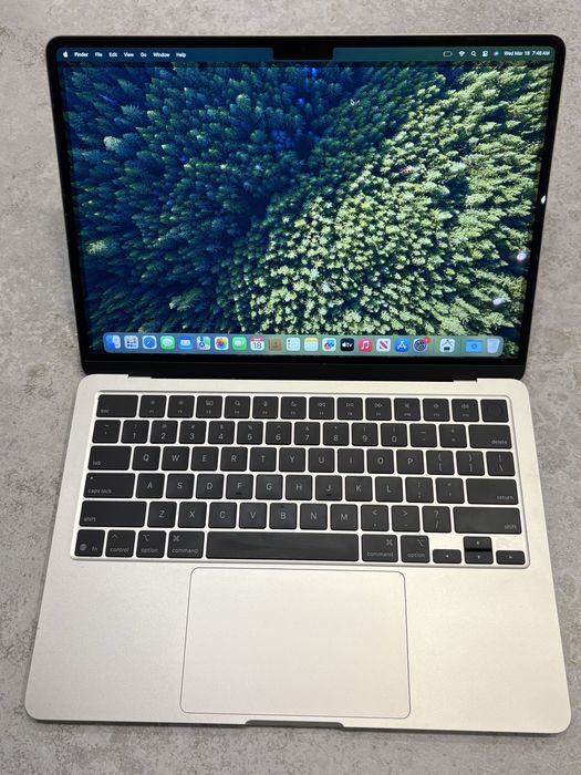 Macbook air M4 16/256 silver