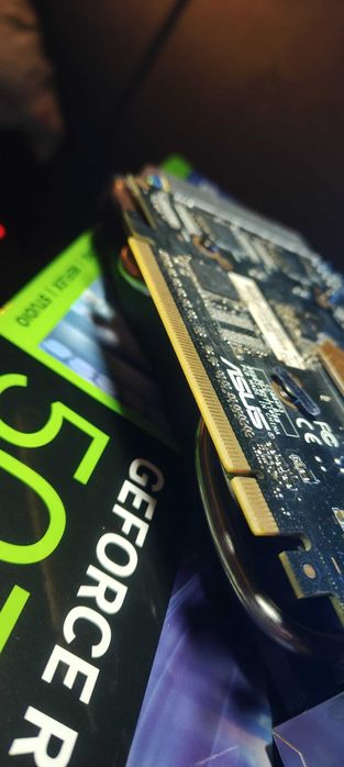 ASUS GeForce GTX760 2GB 256bit DirectCut II OC GDDR5 HDMI DVI DPort