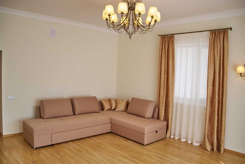 Продается дом на берегу моря, в курортном районе Коблево.