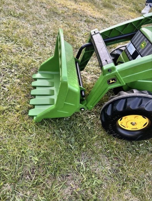 Traktor z przyczepka john deere rolly toys