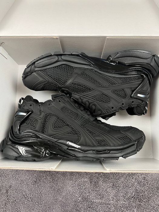 Balenciaga Runner Black