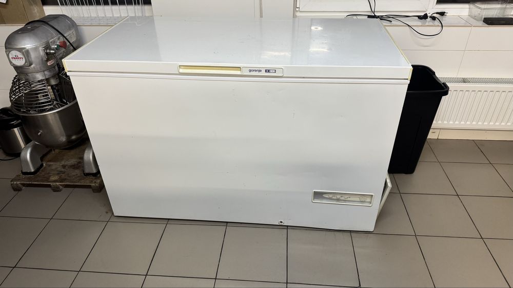 Морозильний ларь, в наявності 2