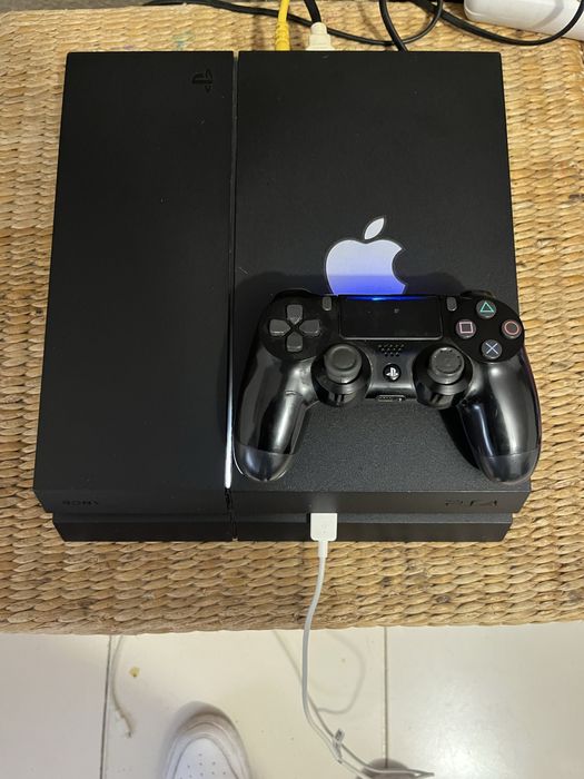 Playststio 4 1TB digital