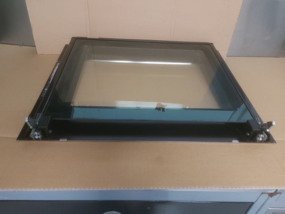 Porta e borracha, forno IKEA REALISTISK