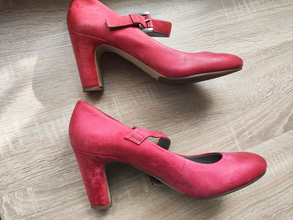 Продам жіночі туфлі ecco