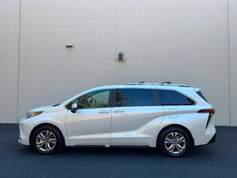 2024 Toyota Sienna