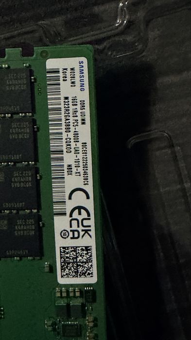 1x 16gb ddr5 samsung