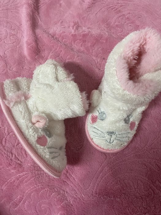 buciki futerkowe na rzepy