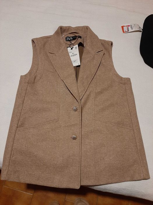 Vendo colete novo da zara .