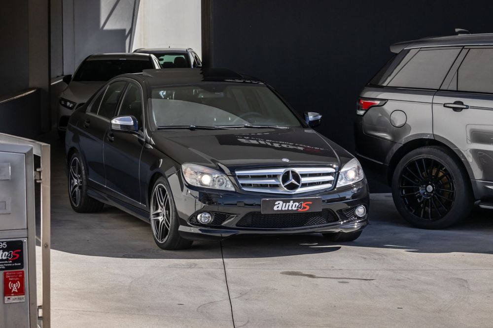 Mercedes-Benz C 320