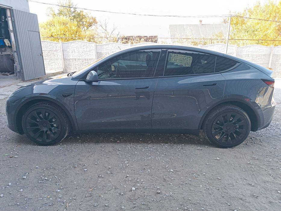 продам Tesla Model Y 2023 Long Range 82 kWh Dual Motor