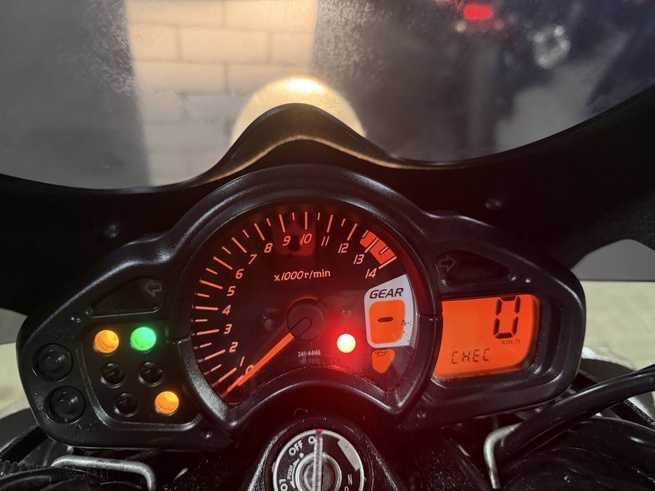 Японский мотоцикл Suzuki Gladius 400 ABS 2012г.