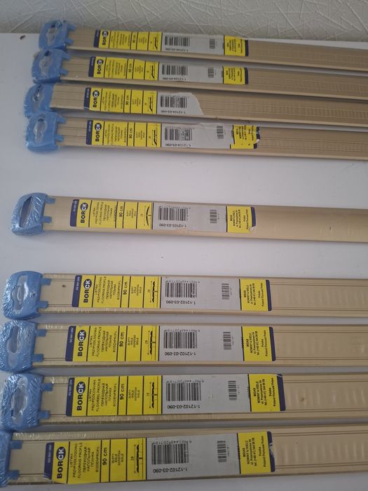 Zestaw 9 listew przypodlogowych, dl. 90cm