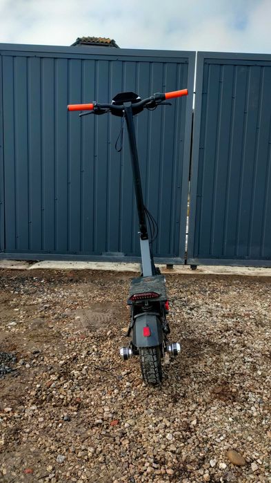 Електросамокат Kukirin G2