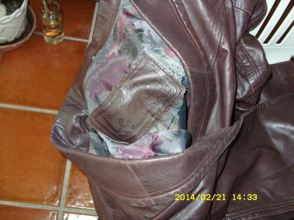 Gabardina de senhora em Cabedal