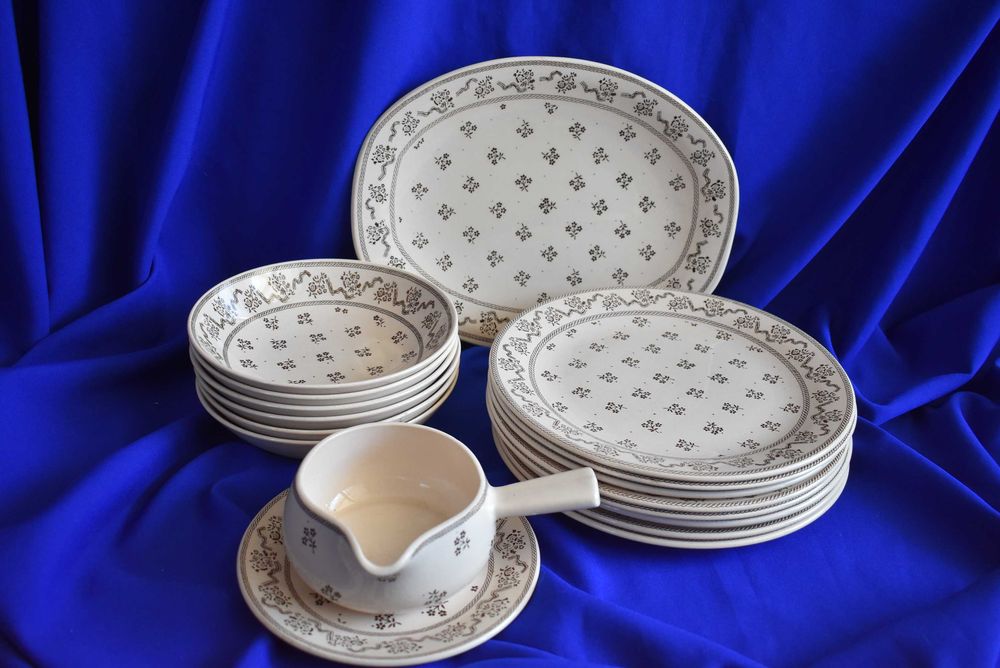 Serwis obiadowy angielski Laura Ashley