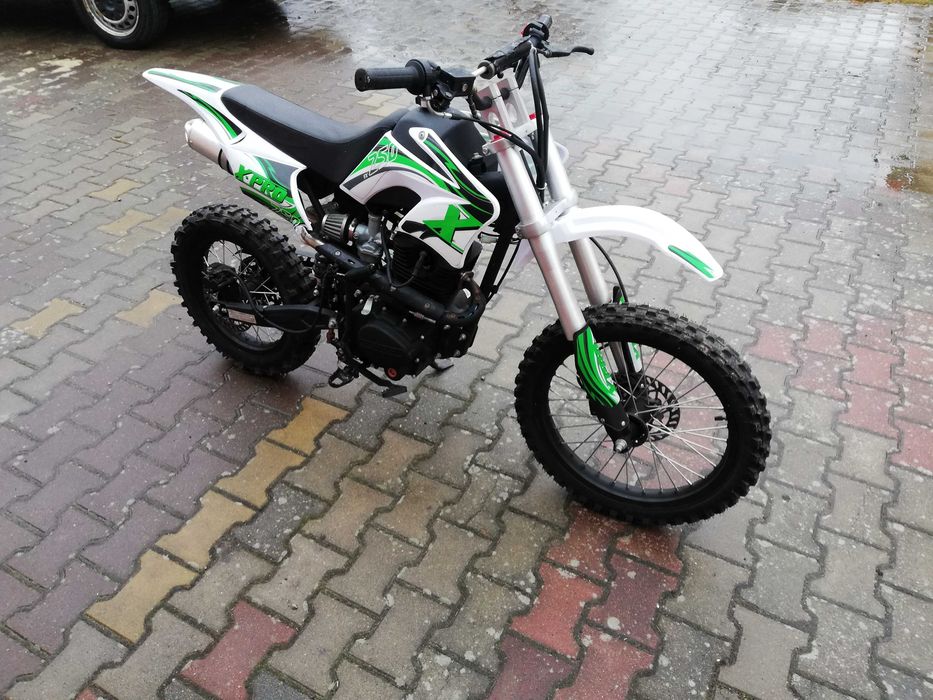 Cross X- Pro FX 250 cc
