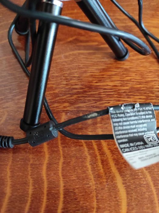 Веб камера Logitech V-U0028  Carl Zeiss Tessar Lens 1080P Full HD