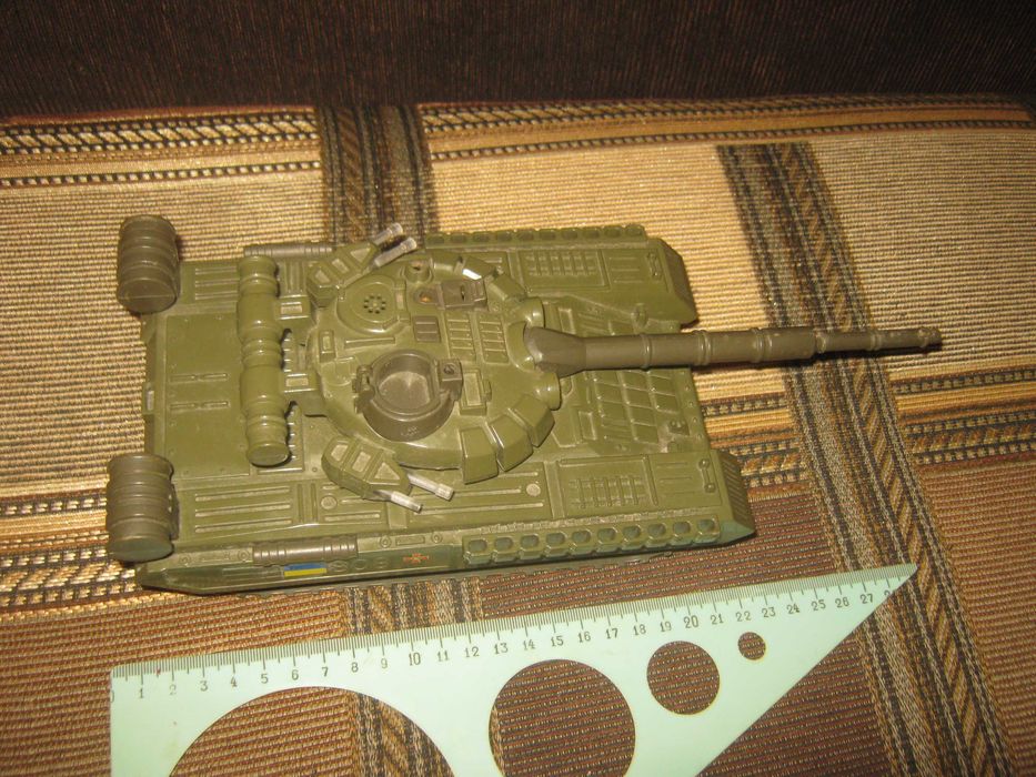Танк Т-90,пластик