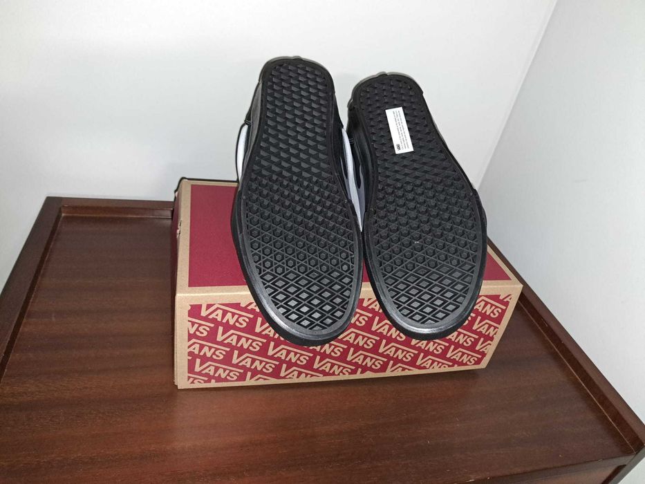 Vans Knu Skool - Black /Flames