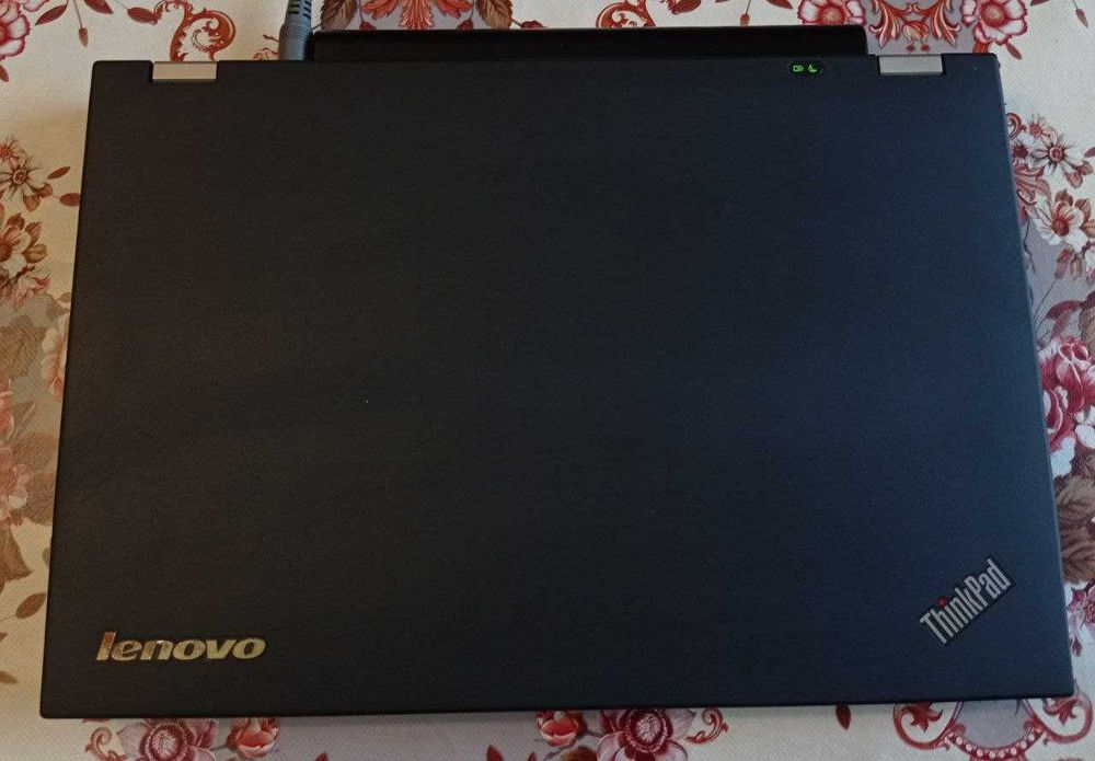 Ноутбук LENOVO ThinkPad