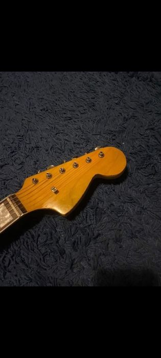 Guitarra Electrica Partcaster Offset Bigsby