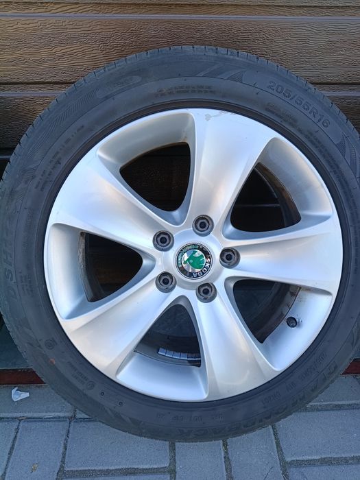 Felgi aluminiowe koła opony letnie Skoda superb 2 205/55 r16