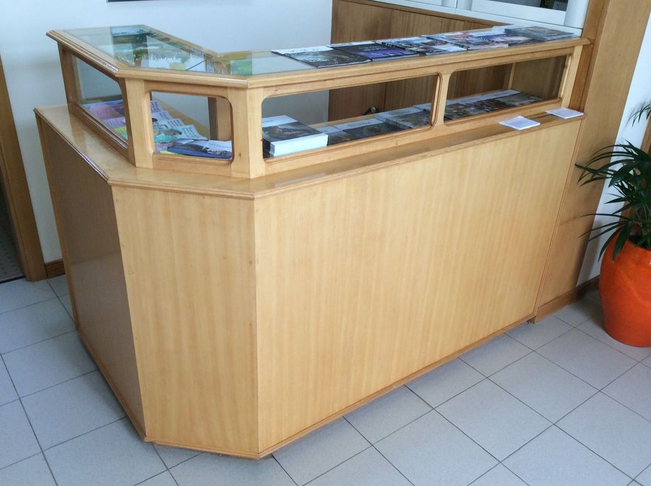 Balcão de Recepção (Expositor)