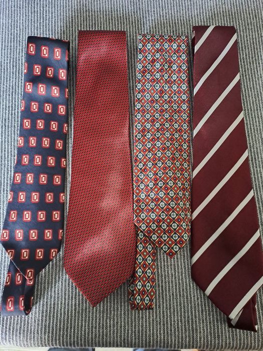 Gravatas em bom estado