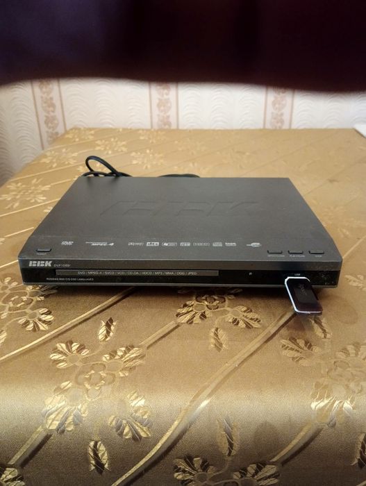 Продам DVD player BBK